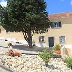 Terra Luso Proche De Montejunto Bed and breakfast Cadaval