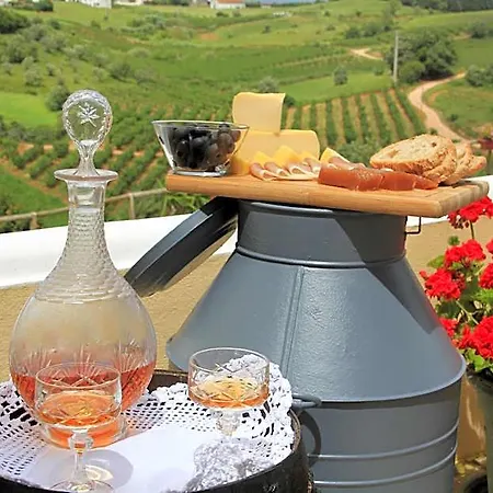 Terra Luso Bed & Breakfast 3*